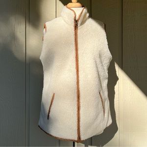 Old Navy faux shearling vest - Women’s Large Tall